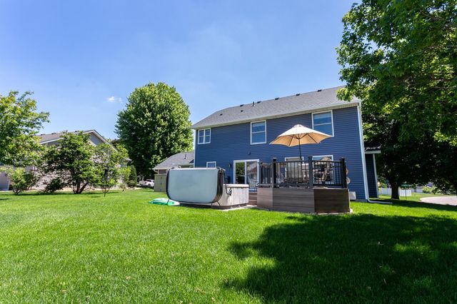 247 Pendryn Hill Circle, Woodbury, MN 55125