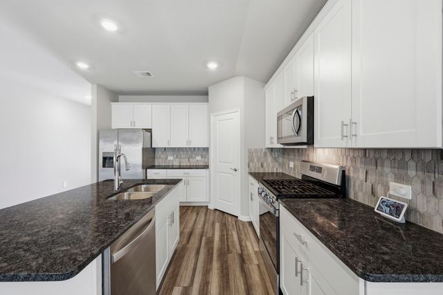3020 Dixondale Drive, Fort Worth, TX 76108