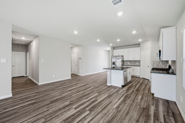 3020 Dixondale Drive, Fort Worth, TX 76108