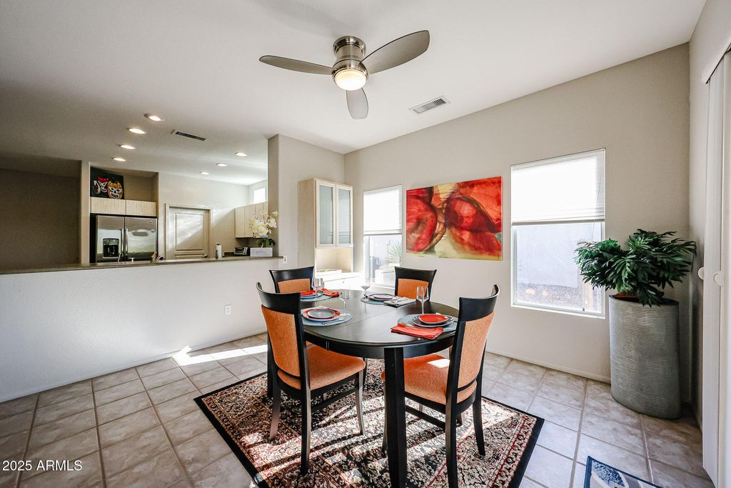 Image 17 of property listing at 17807 N NAVARRO Court, Surprise, AZ 85374
