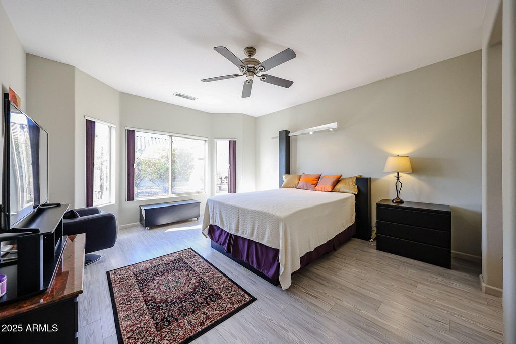 Image 25 of property listing at 17807 N NAVARRO Court, Surprise, AZ 85374