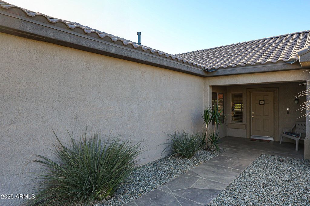 Image 4 of property listing at 17807 N NAVARRO Court, Surprise, AZ 85374