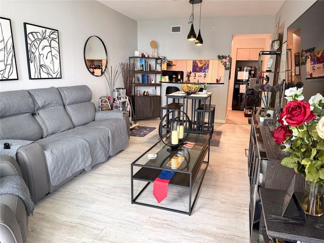 322 E CENTRAL BOULEVARD 714, Orlando, FL 32801