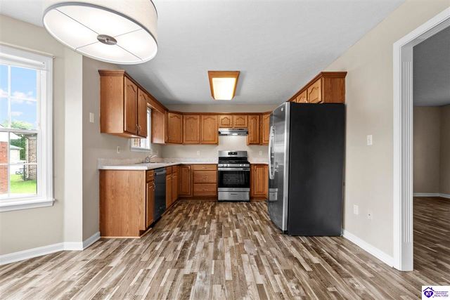 11703 Sunbeam Court, Louisville, KY 40272