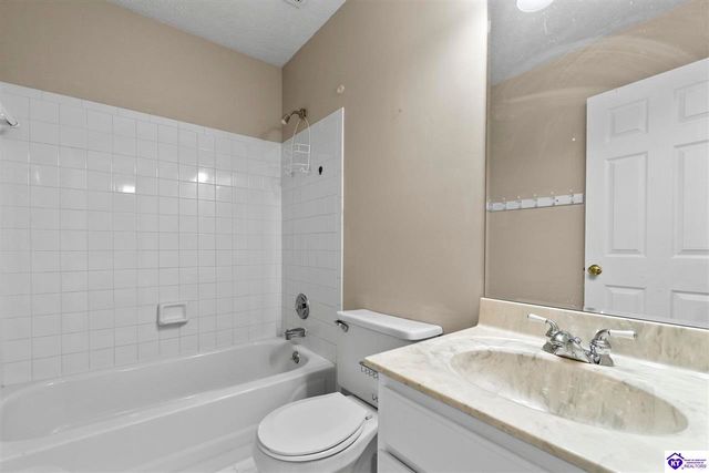 11703 Sunbeam Court, Louisville, KY 40272