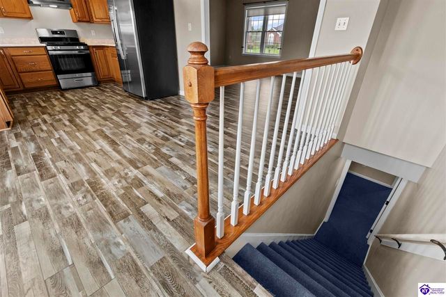 11703 Sunbeam Court, Louisville, KY 40272