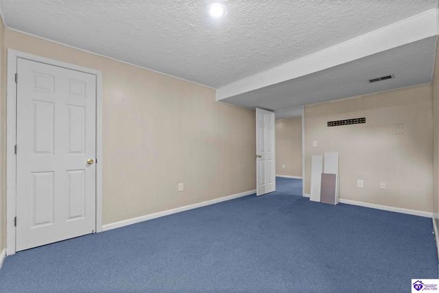 11703 Sunbeam Court, Louisville, KY 40272