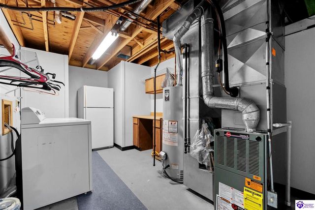 11703 Sunbeam Court, Louisville, KY 40272