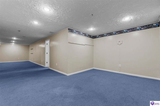 11703 Sunbeam Court, Louisville, KY 40272