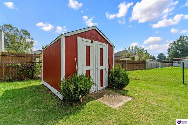 11703 Sunbeam Court, Louisville, KY 40272