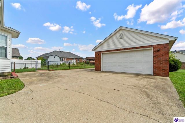 11703 Sunbeam Court, Louisville, KY 40272