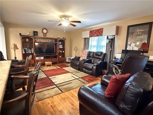 13128 Lowell Avenue, Grandview, MO 64030