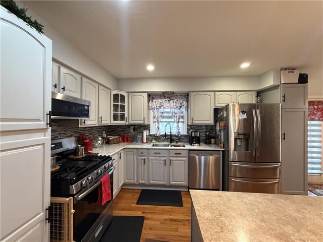 13128 Lowell Avenue, Grandview, MO 64030