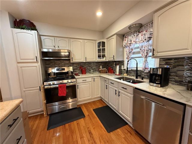 13128 Lowell Avenue, Grandview, MO 64030