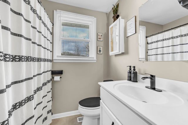 5047 Collinwood Dr, Clarksville, TN 37042