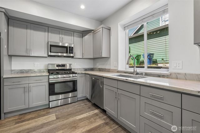 8139 4th Avenue SW, Seattle, WA 98106