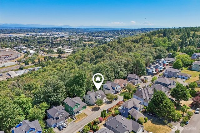 8139 4th Avenue SW, Seattle, WA 98106