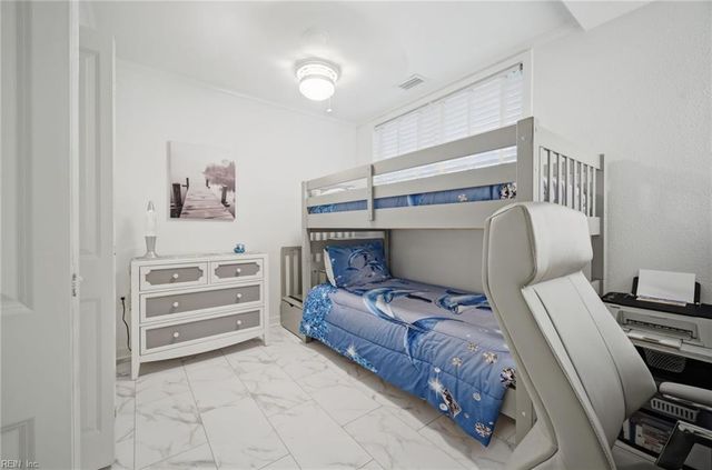 3738 Sandpiper Rd Apt 122B, Virginia Beach, VA 23456