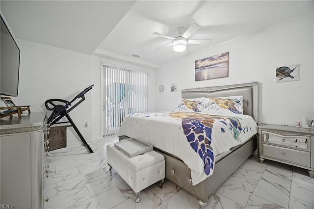 3738 Sandpiper Rd Apt 122B, Virginia Beach, VA 23456