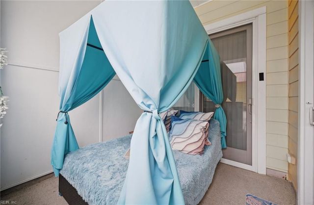 3738 Sandpiper Rd Apt 122B, Virginia Beach, VA 23456