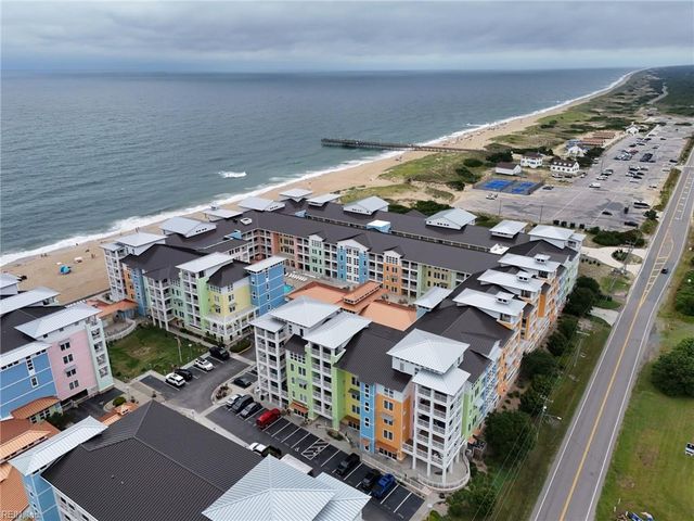 3738 Sandpiper Rd Apt 122B, Virginia Beach, VA 23456