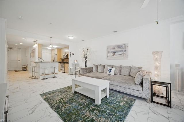 3738 Sandpiper Rd Apt 122B, Virginia Beach, VA 23456