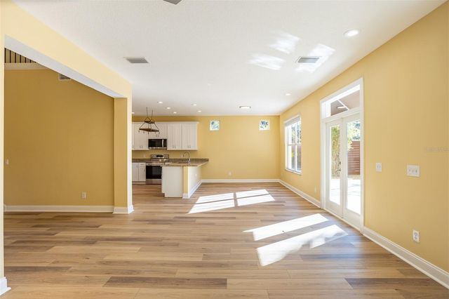 3204 W EMPEDRADO STREET, Tampa, FL 33629