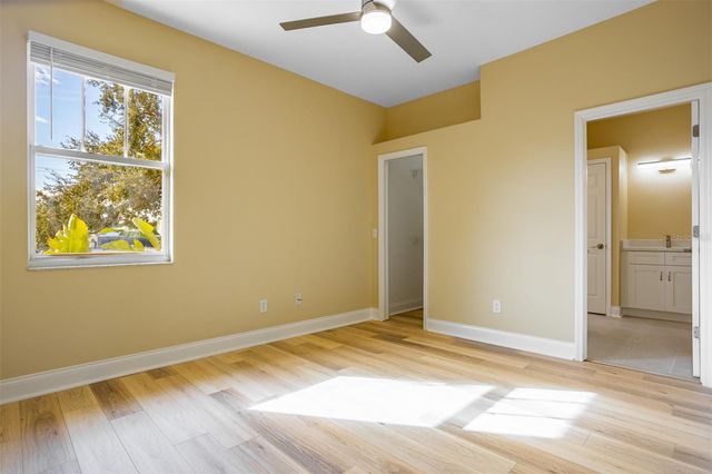 3204 W EMPEDRADO STREET, Tampa, FL 33629