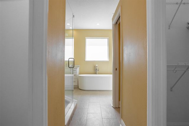 3204 W EMPEDRADO STREET, Tampa, FL 33629