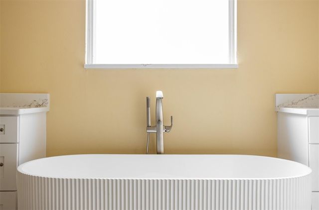 3204 W EMPEDRADO STREET, Tampa, FL 33629