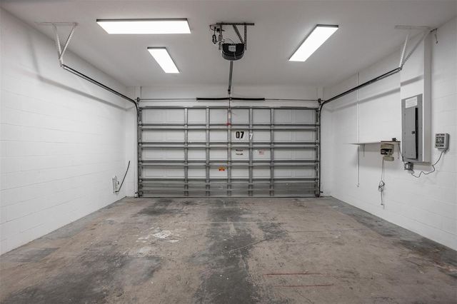 3204 W EMPEDRADO STREET, Tampa, FL 33629