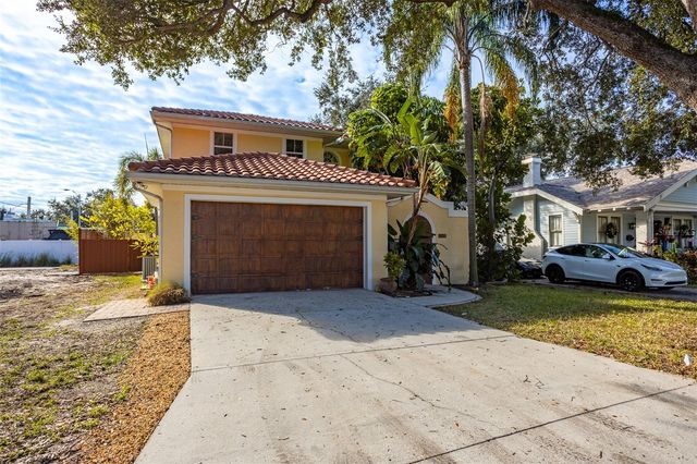 3204 W EMPEDRADO STREET, Tampa, FL 33629