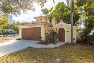 3204 W EMPEDRADO STREET, Tampa, FL 33629