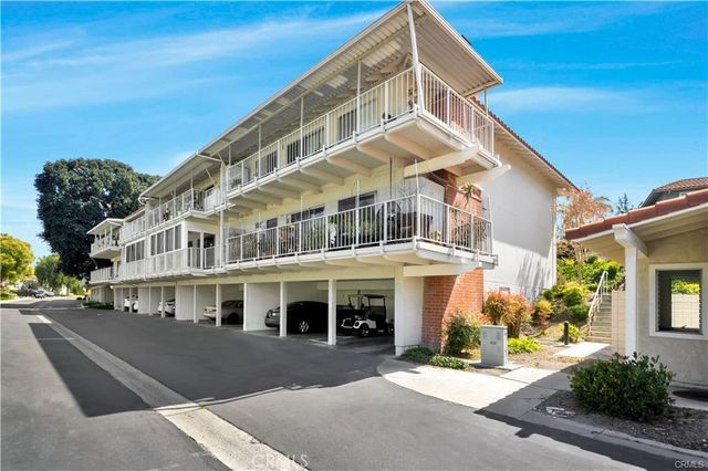 2183 E Via Mariposa B, Laguna Woods, CA 92637