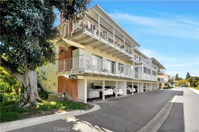 2183 E Via Mariposa B, Laguna Woods, CA 92637