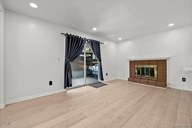 3535 Hein Drive, Sterling Heights, MI 48310