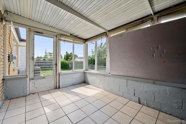 3535 Hein Drive, Sterling Heights, MI 48310