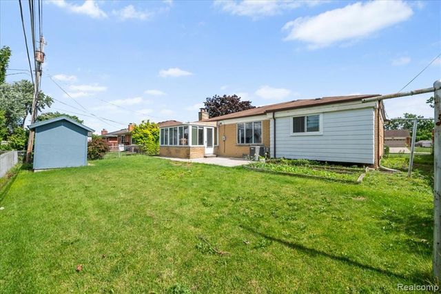 3535 Hein Drive, Sterling Heights, MI 48310