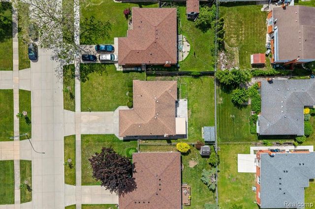 3535 Hein Drive, Sterling Heights, MI 48310