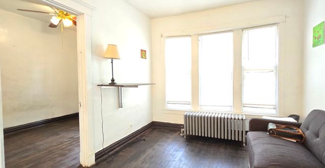 7524 S Saint Lawrence Avenue, Chicago, IL 60619