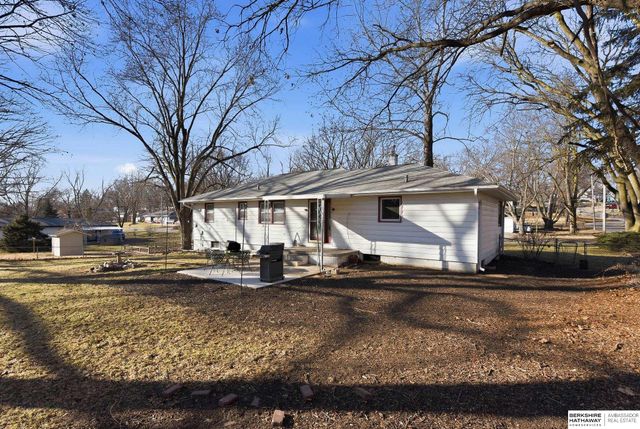 3521 N 76th Street, Omaha, NE 68134