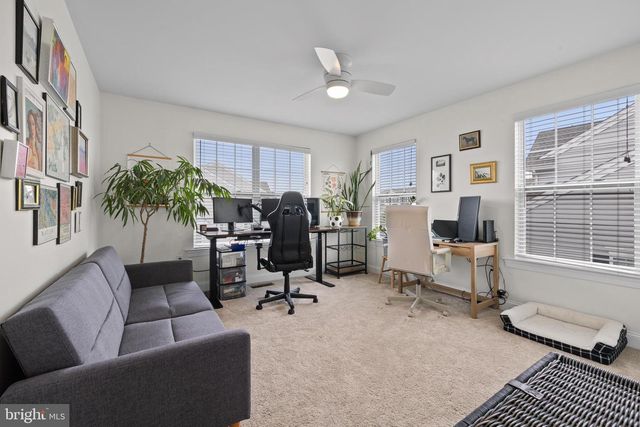 105 WOODWINDS DR, Collegeville, PA 19426