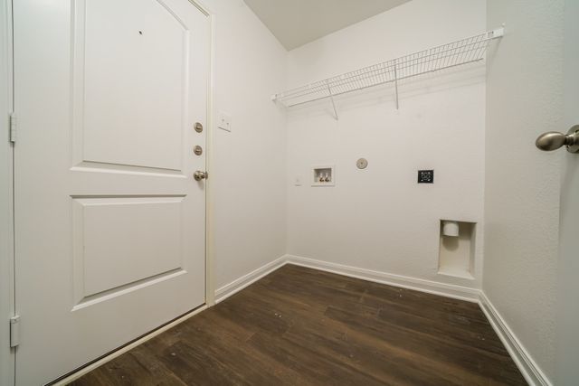 1310 Barrel Drive, Dallas, TX 75253