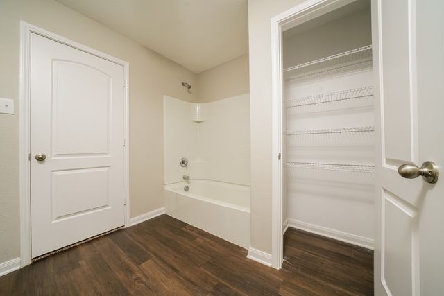 1310 Barrel Drive, Dallas, TX 75253