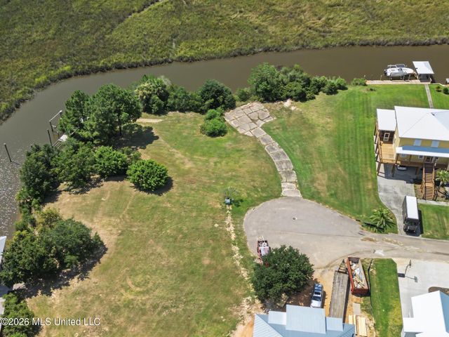 310 Puunani Place, Diamondhead, MS 39525