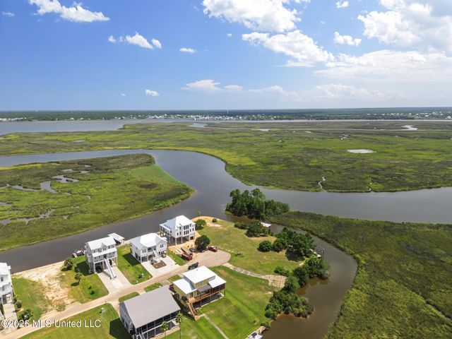 310 Puunani Place, Diamondhead, MS 39525
