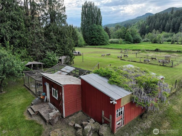 4750 Mt Baker Highway, Deming, WA 98244