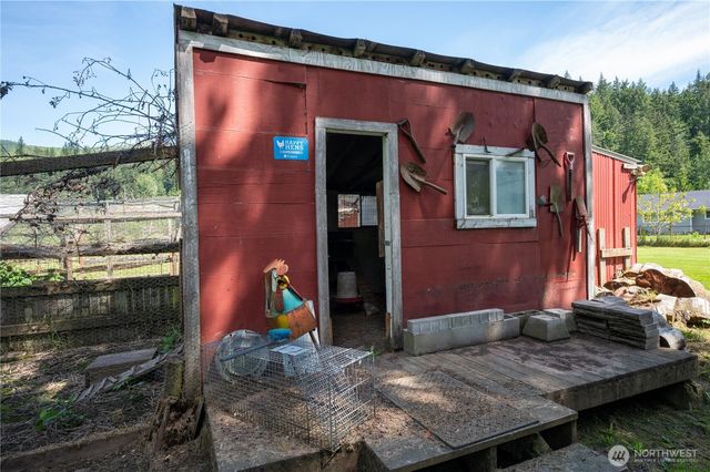 4750 Mt Baker Highway, Deming, WA 98244