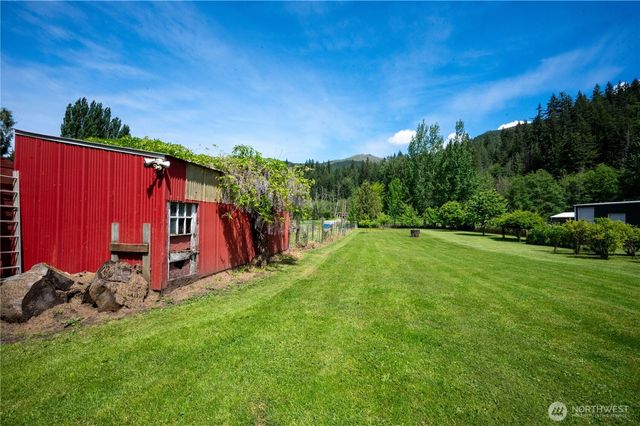 4750 Mt Baker Highway, Deming, WA 98244