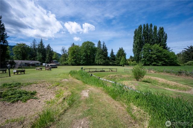 4750 Mt Baker Highway, Deming, WA 98244